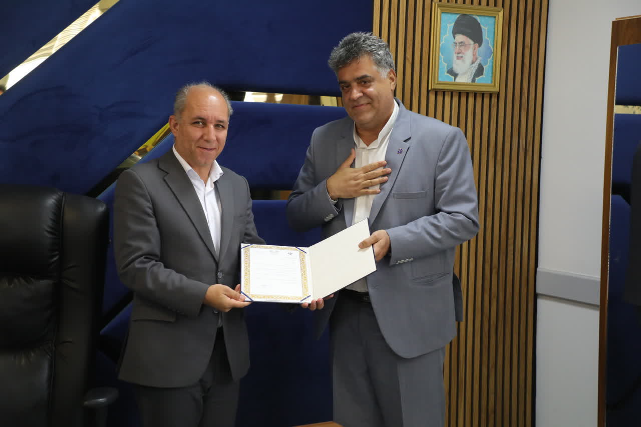 🔷نماینده یزد از مدیرکل ورزش و جوانان استان تقدیر کرد.