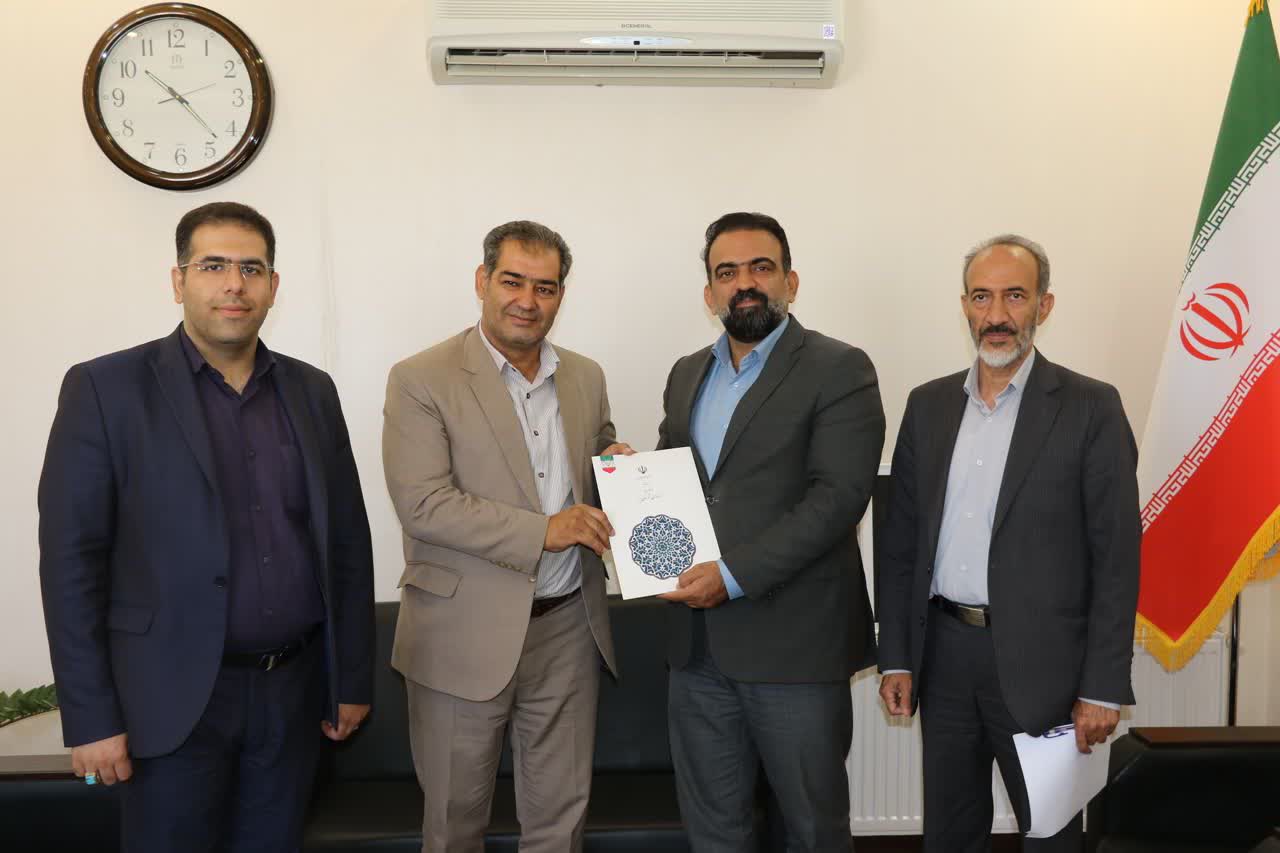 قدردانی فرماندار یزد از خدمات و تلاش‌های شهردار حمیدیا