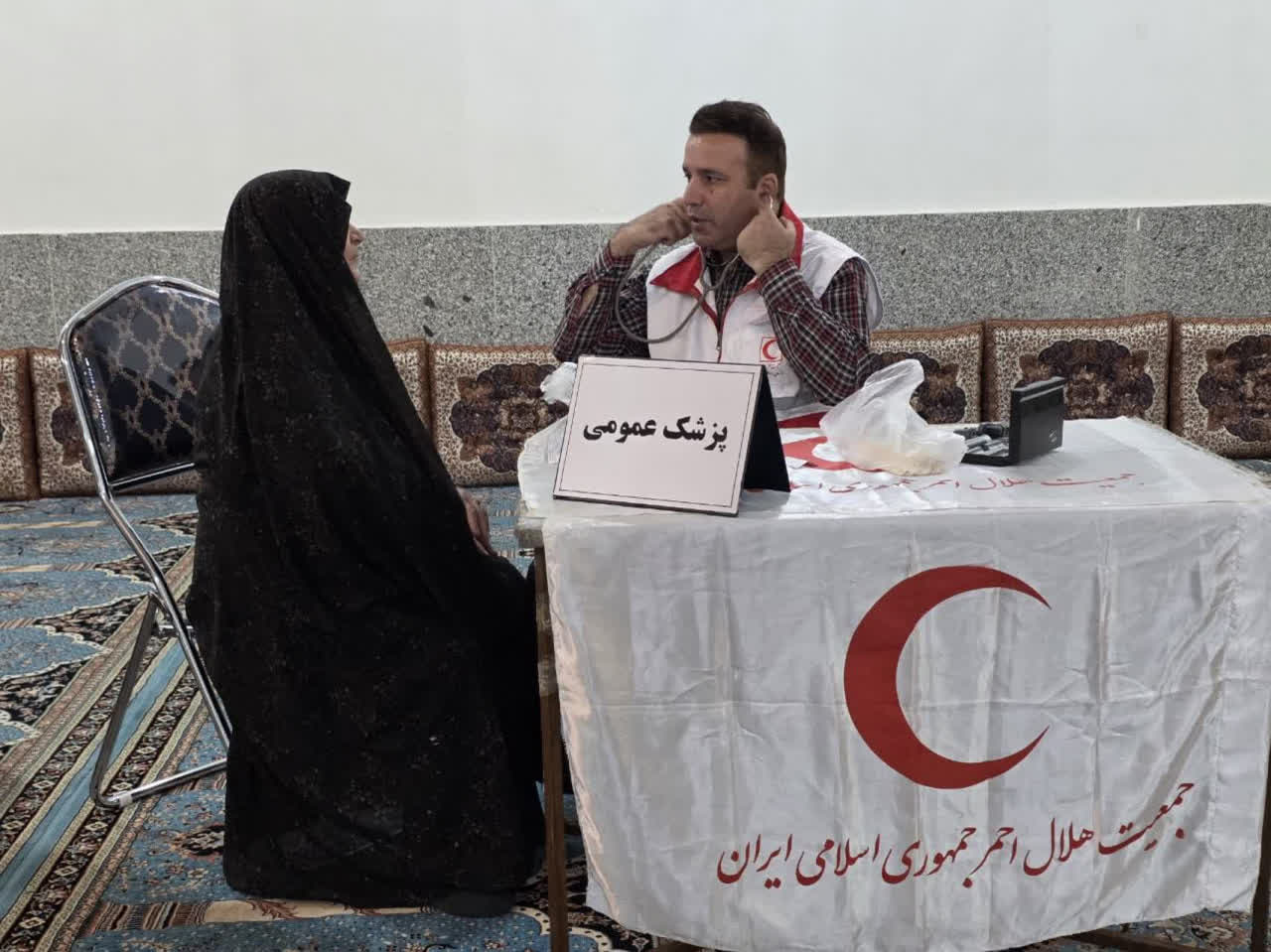 ✅️اعزام کاروان سلامت هلال‌احمر به روستای همت‌آباد و ارائه خدمات رایگان به ۱۳۰ نفر